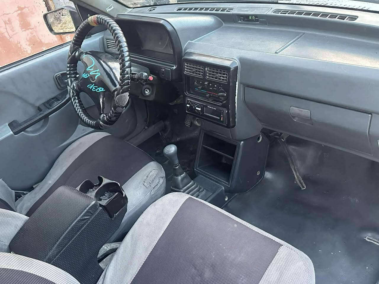 سايبا 2011 
رقم نينوى خصوصي شرط التحويل 
كابون بانزين 
تبريد تدفئ 
طخم تايرات 
مكان السيارة حي الميثاق 
رقم الهاتف***********
