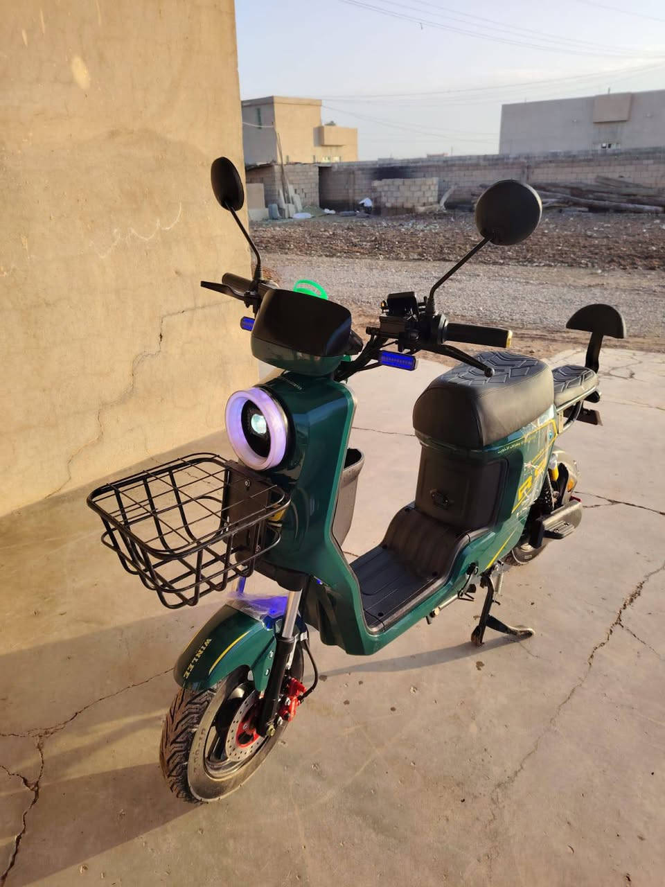 السلام عليكم R9 2026 للبيع السعر
500وبي مجال 
اتصل ***********
