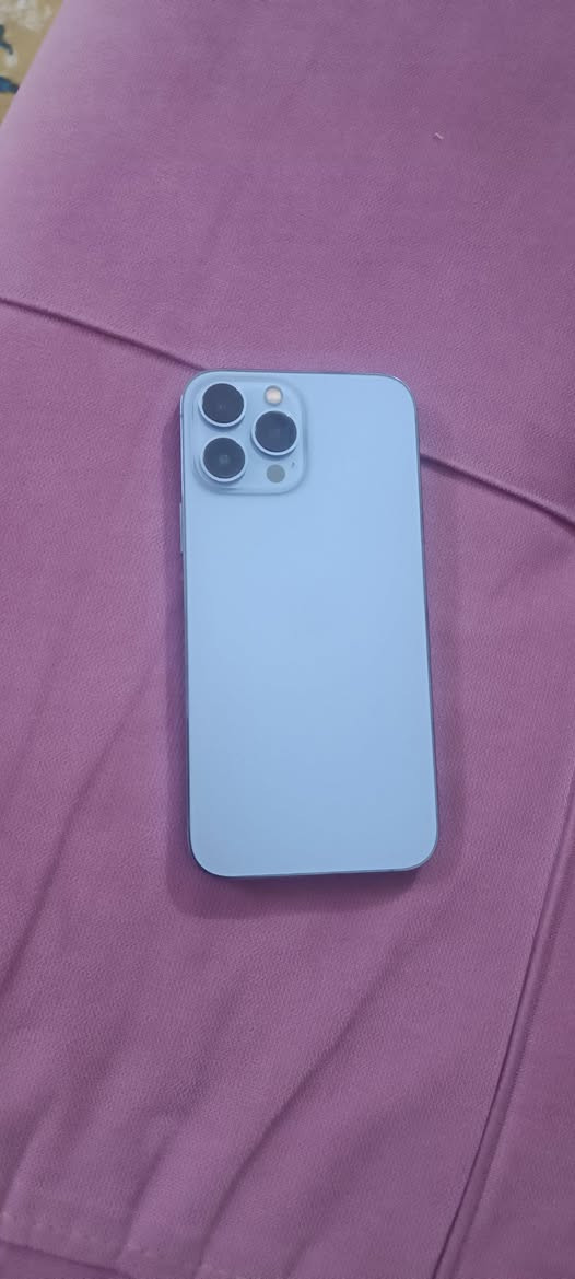 السلام عليكم 
متااح ايفون 13 برو ماكس نظيف شخط مابي مثل ماموضح بلصور 
بطارية 🔋 77 
ذاكرة 256 
لون ازرق بحري المرغوب 
السعر 600 بي مجال للطيبين


**إذا كنت صاحب هذا الإعلان وتريد حذفه لأي سبب، رجاءا أرسل رسالة إلى الدعم الفني**