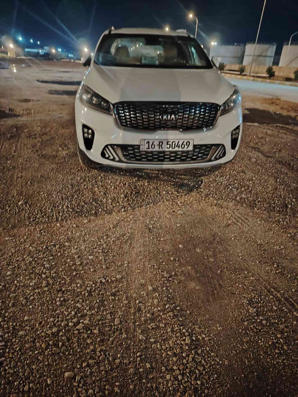 سياره سورنتو ١٩ ماشي ١٦٦ رقم قادسيه متجايه بيه ومصلحه مكينه وكير كفاله تخم تاير دواخل دواخل كله جديده ايرباكات كلها سليمه السعر ١٩٠ وبيه مجال مكان الديوانيه اتصال *********** على هذا الرقم مكلف بالنشر
