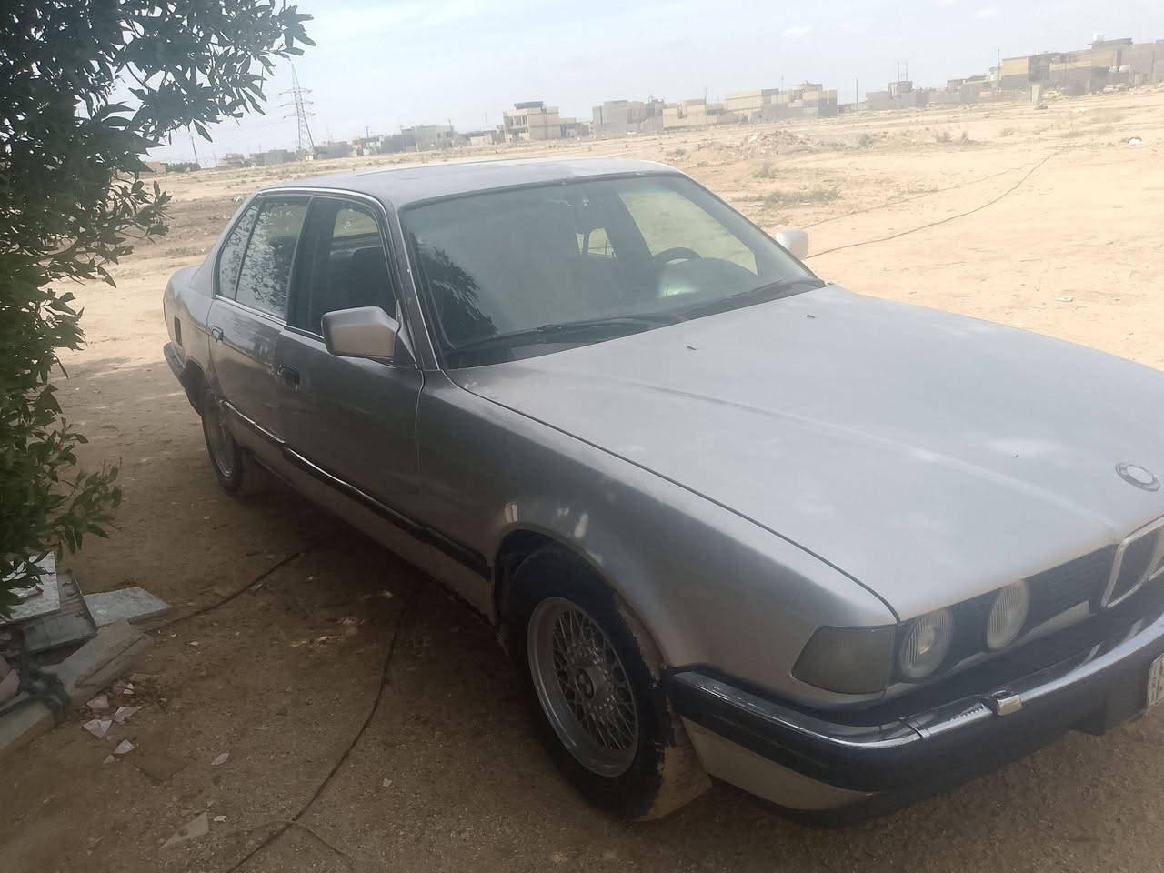 السلام عليكم ورحمه الله وبركاته سياره للبيع بي ام دبليو السعر 50 ورقه بها مجال استفسر واصل واتساب 
***********
