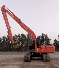 حفارة • ذراع طويل • موديل ٢٠٠٤