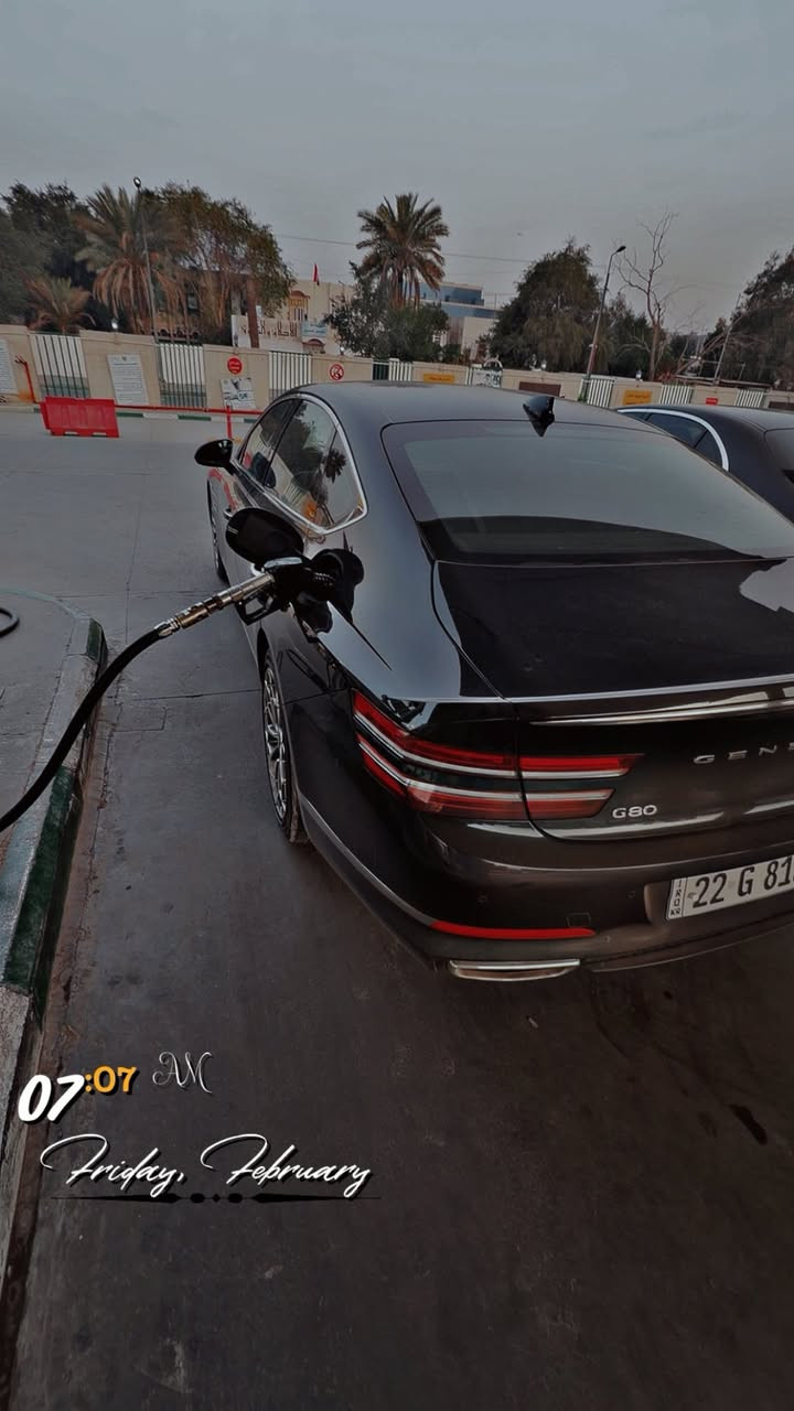 السلام عليكم
جنسس g80 
موديل 2021 🔥
اربعه سلندر محرك 2.5 تيربو 
السياره كلين بدون حادث فقط بيها شخط بجاملغ الامامي وصابغي على كده يعني نكدر نكول كلير بيها 
السياره مناقصها ايشي تخم تايرات دسكات كله جديد مصارلي شهر  مـَن شديتهن 
للاستفسار 
***********
