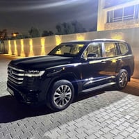 لاندكروز VX • ٢٠٢٤ • ٣٠٠٠٠ كم