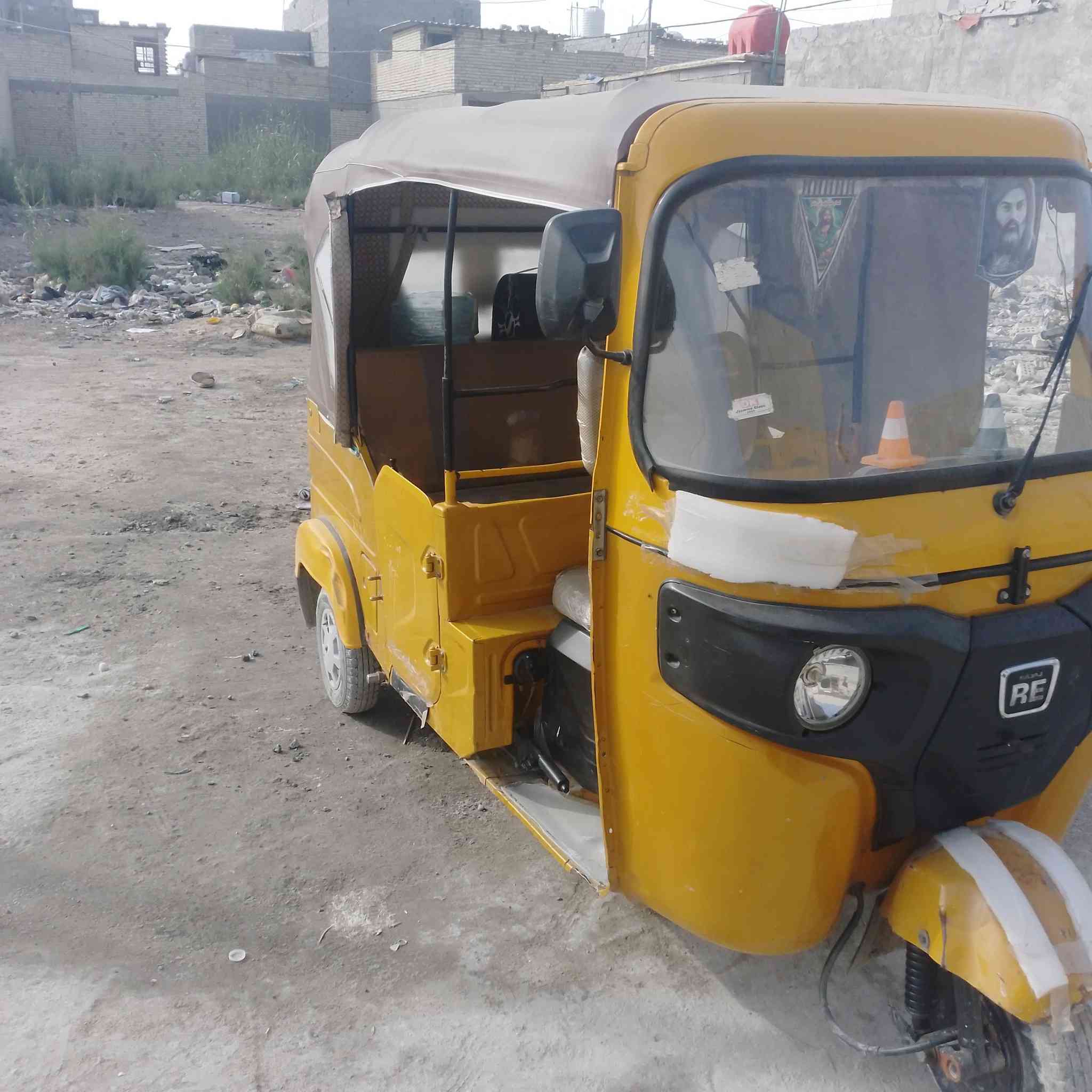 السلام عليكم تيك توك 21 شهر 11 اوراق مكبوسه بخمسه وبيها مجال شيء قليل مكان بالبياع وقف***********
