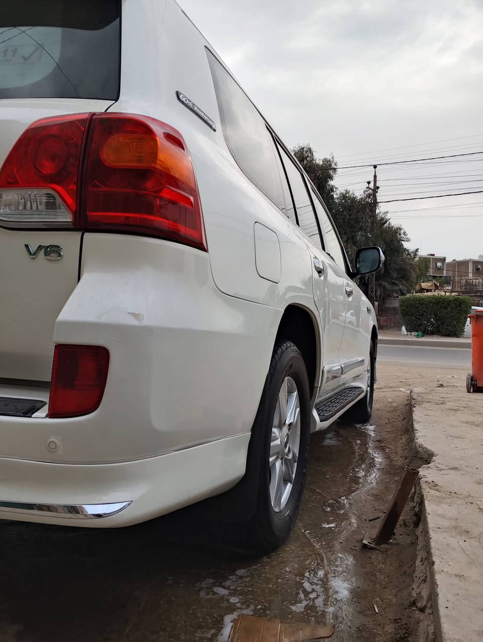 السلام عليكم لاندكروز ستينيه مكفوله من الصبغ ولفتح بس مكانين بارد مكينه كير مكفول مكينه ممفتوحه ماشيه 130السياره احدثين بس الدعاميه السياره بسمنه تحويل مباشر) الاستفسار ***********
