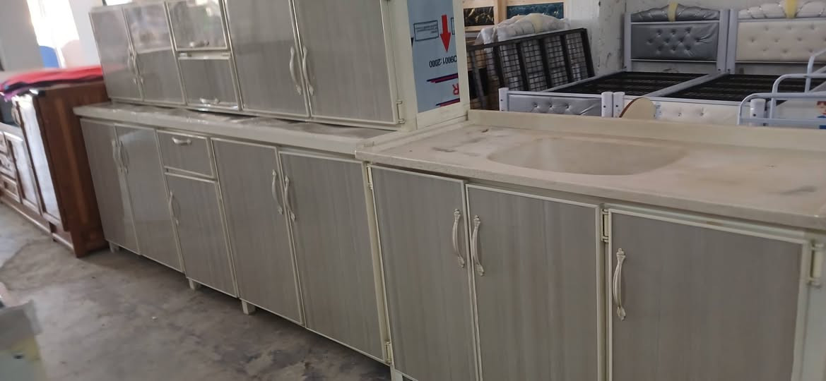 كاونتر مستخدم قياس مترين ونص نظيف ومرتب اخو الجديد/ العنوان بيجي شارع المصرف مقابل مدرسة الفضيله للبنات / للاستفسار / *********** /***********
