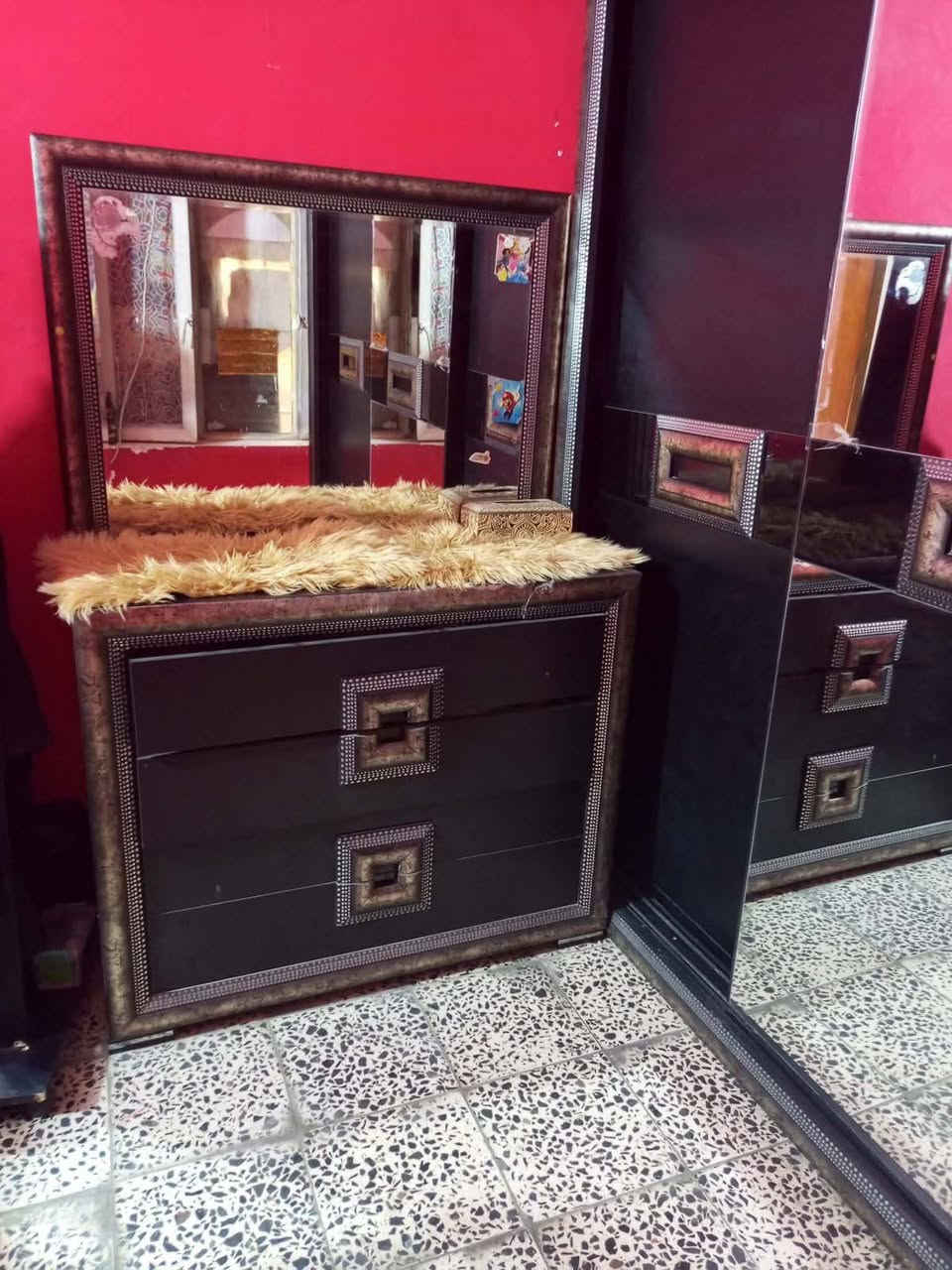 غرفه نوم تركيه 6قطع كلش نضيف سعر 280
غساله ملابس شغاله نضيفه نوعيته توست حجم كبير.  180
بلازمه نوعيته سمارت بيها نت حجمه 42 شغال.  145
ميز بلازمه مترين كلش نضيف سعر 80
ثلاجه حجم كبير شغال ونضيف شرط على فحص.  180
سنك وملحق لمينوم كلش نضيف قياس متر ونص. 180
غساله ملابس نوعيته ميدياشغاله نضيفه حجمه 18. 100
طباخ نوعيته يونير شغال ونضيف شرط على فحص 80
سبلت نوعيته ال جي طن ونص شغال ونضيف سعر 225
مبرده نوعيته لونا حجم واسط شغاله نضيفه سعر 75
كلهن غراض شغالات نضيفات شرط على فحص.بغدادالحريه
العنده أغراض غرفه نوم انشرهن وعلبيع إلي نسبه بسيطه يتفضل خاص 
تابعني ليصلك كل جديد


**إذا كنت صاحب هذا الإعلان وتريد حذفه لأي سبب، رجاءا أرسل رسالة إلى الدعم الفني**