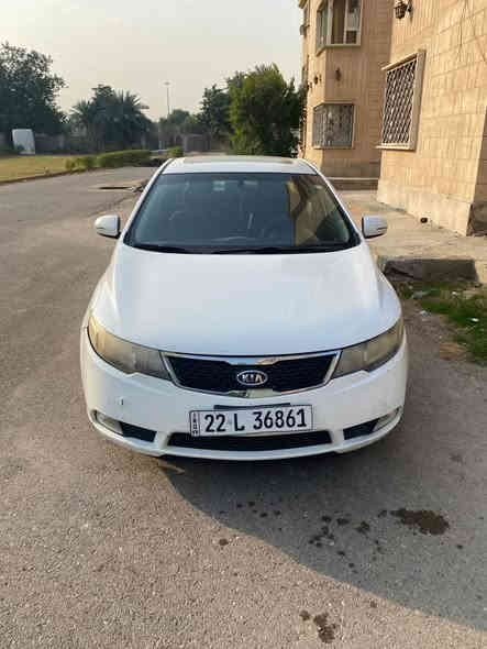 السلام عليكم
كيا سيراتو خليجي للبيع موديل 2012 السيارة نظيفة وما ناقصها شي السيارة مال بيت 
بيها صبغ بالباب الصدر وبيها جاملغ خلفي يم قبق البانزين وصفحة مكشر الكلير 
سنوية مصاقطة بعدهاالسنة 2026 
بدون دواخل كير محرك تبريد تدفئة بيانو كله بشرط 
محرك 1600 سياره فول عدا البصمه 
تخم تاير جديد صدر جديد 
سياره بسمي شرط التحويل ثاني يوم 
مكاني بغداد /حي الخضراء 
السعر ,98وبيها مجال 
الاستفسار  اتصل *********** مكلف بالنشر
