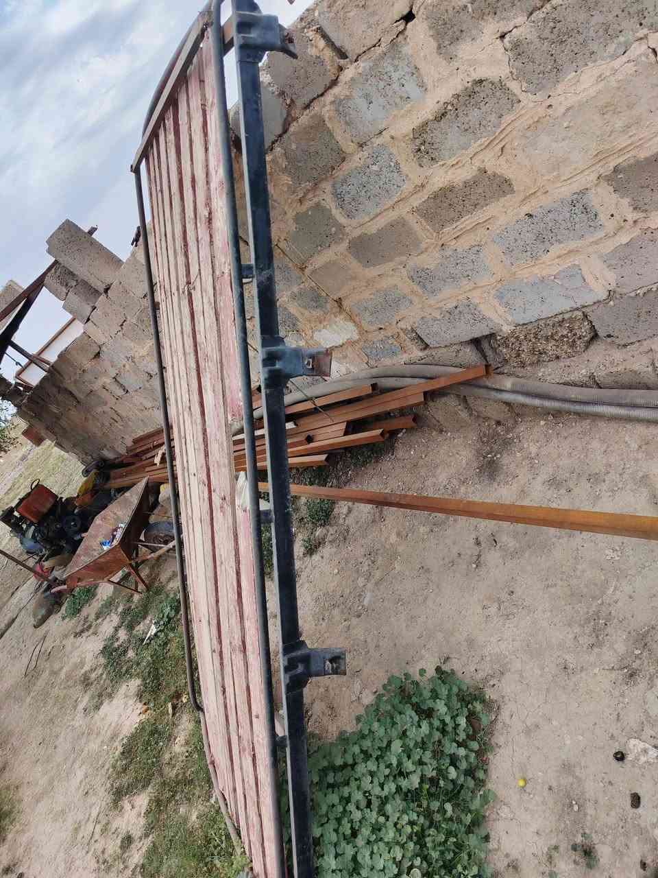 السلام عليكم سيبايه كيا بستا للبيع نظيفه حديد ثقيل
السعر ٧٥ قفل للاستفسار
***********
***********
