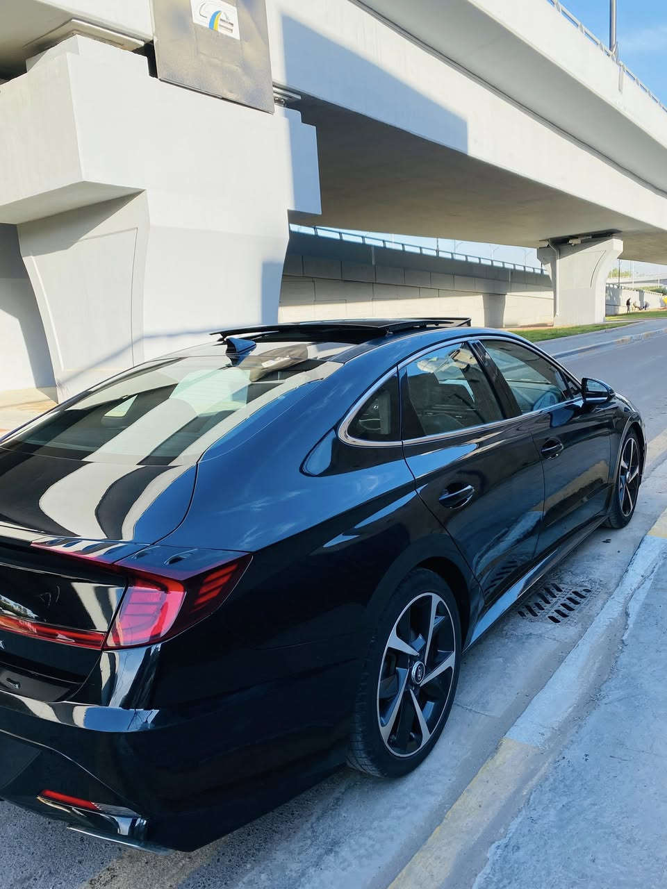 السلام عليكم للبيع هونداي سوناتا 2022 أمريكي رقم اربيل فؤول موصفات للأخير حادثها جاملغ الأمامي الأيسر فقط ومصبوغ لا لغد ولا شواصي كله مكفول كير محرك تبريد كله مكفول السياره صور الحادث بالمنشور والسونار هم موجود نظيفه مكاني بغداد جانب الكرخ السعر 168 وبيها مجال الاستفسار ***********

الموصفات
محرك 1600 تيربو
بصمه
بانورما
سايد بريك بصمه
تشغيل عن بعد
شاشه جبيره+كامرا دواره 
رادار امامي+رادار خلفي
نقط عمياء
نظام القياده الذاتيه
تحديد مسار 
شحن لاسلكي
تحذير عند فتح الباب
كشنات جلد تدفئه تبريد
كشنات كهرباء
كشنات خزن ميموري3 وضعيات
نظام AUTO HOLD
سستم صوت 14 BOSE سماعه
مودات قياده sport.smart.normal.cystym
جنطه ذكيه فتح عند الاقتراب
شفتات استيرن
مانع انزلاق
أشاير مري
حساسات امامي خلفي
تبريد بيانو لمس
تبريد قطعتين
حاجب led
لد نهاري
لايت زنون
توقف ذاتي
