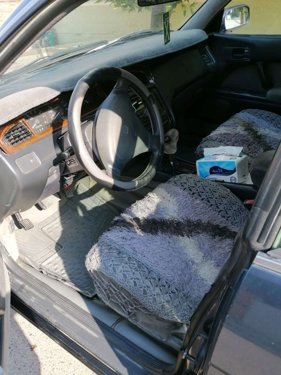 السلام عليكم 
تويوتا سوبر /بطه
موديل 1994
محرك/3000
السعر /85$
الرقم /***********
