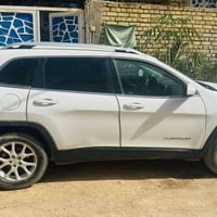 جيب بزون 2018 وارد امريكي  حرة باسمي 07802882581