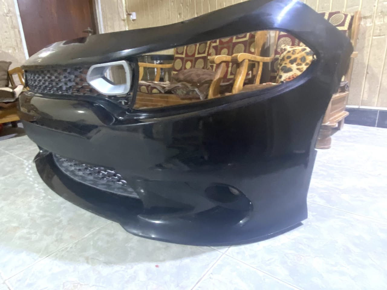 سلام عليكم دعاميه وجناح  جارجر SRT سوده وياهه بلوجكترات شبابيك جدد السعر قيم وأخذ  ***********العنوان البصره
