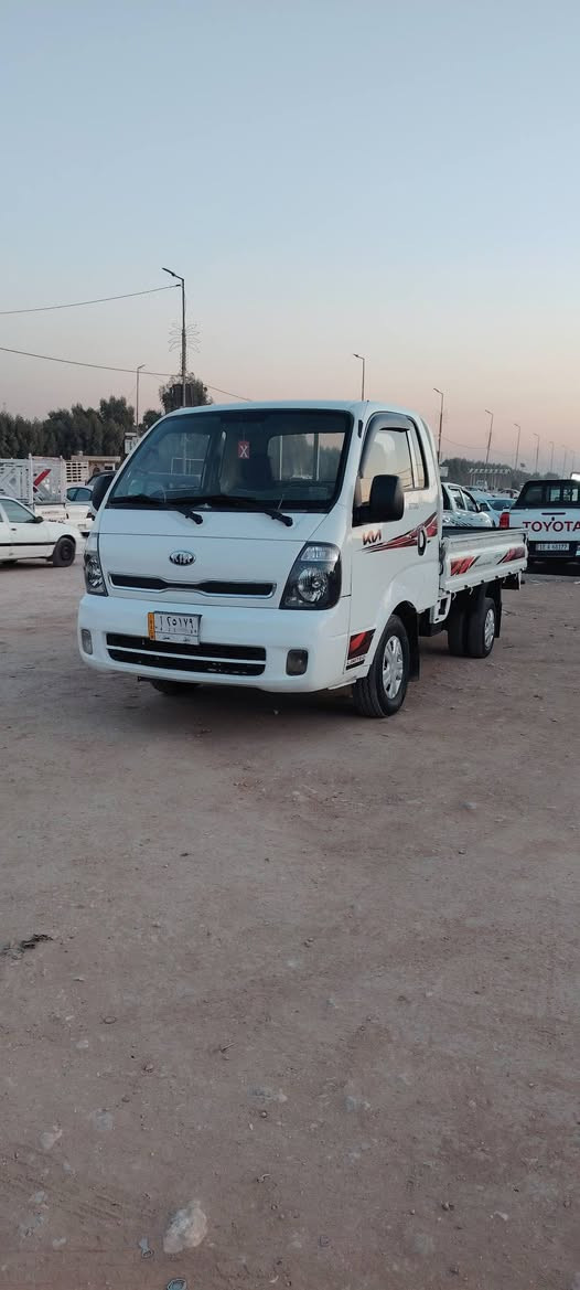 كيا حمل 2700رقم بابل 2014مكفوله كفاله عامه من محرك وكير واكسن والصبغ والتبديل تحويل مباشر. ***********
