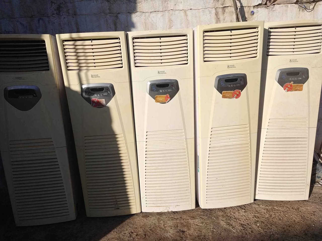 يتوفر سبالت جمله
واحد طن
1.5طن
2طن
2.5طن جداري وكنتوري متوفر
و3طن جداري وكنتوري متوفر
4طن 
5طن
اقل كميه بالجداريات 100جهاز
اقل كميه بالكنتوريات60 جهاز
ملحقات داخليه خارجيه وريمونت وحماله (جوكر وبيلادي)
موقع اجهزة اربيل
*********** Singapore
