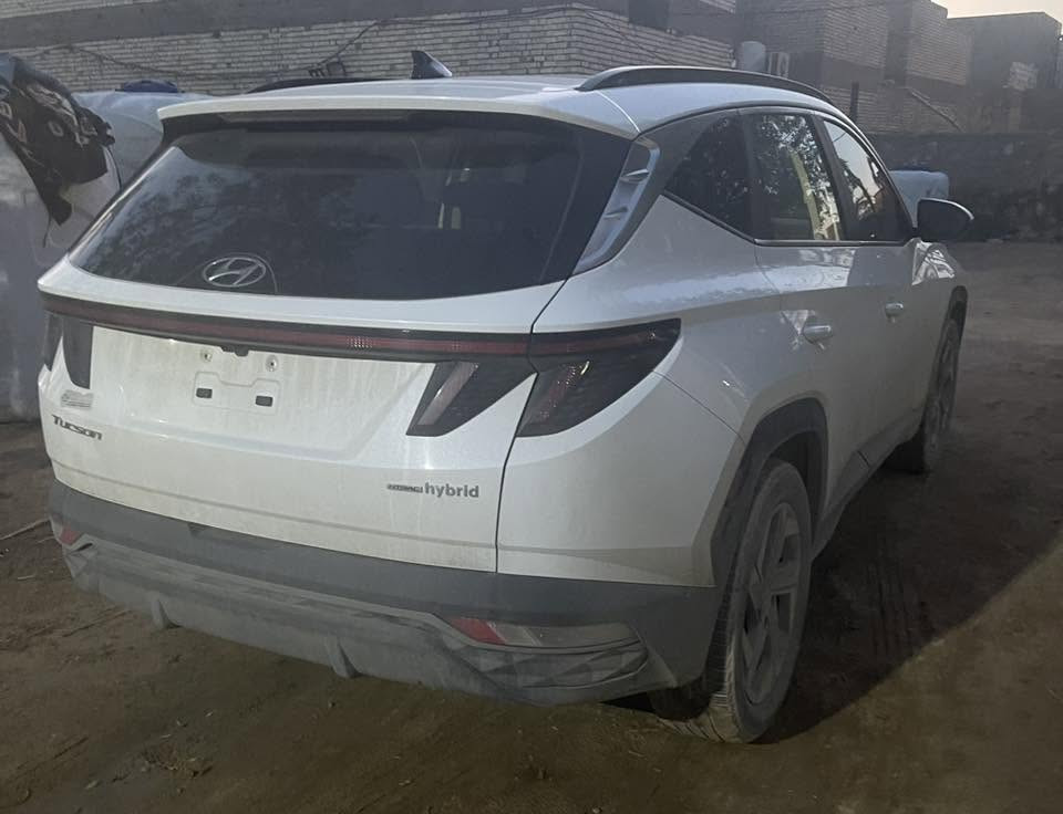 هونداي توسان هايبر مديل 2022
🔶هايبرد (بنزين + كهرباء) 
🔶محرك بنزين توربو 1600 اقتصادي 
🔶سيارة مواصفاتها فول 
بيه 3 قطع صبخ بدون دواخل 
السياره بيه مشكله بمحرك البنزين 
السيارة مرقمه بغداد بأسمي 
مكاني النجف
***********
