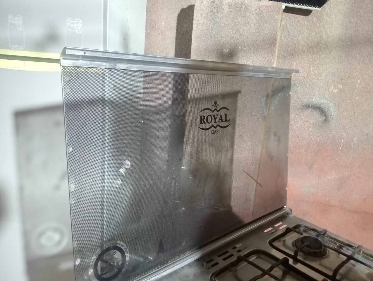 السلام عليكم طباخ خمس عيون للبيع نظيف جدا ماركة رويال  سعرة 200 وبي مجال العنوان البصرة المشراق الجديد هذا رقمي *********** البصرة, العراق
