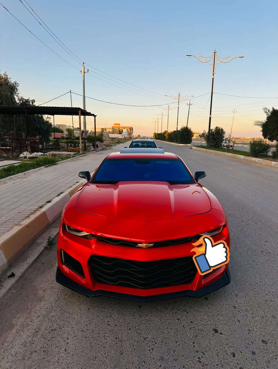 كمارو 2014للبيع لون احمر (اومراوس حسب القناعه)
✅رقم دهوك 

✅ماشيه ١٦٦ الف كيلو

✅اللون احمر لامع

✅السياره خليجي

✅بدون ارباك

2G1FB1E3XE9146182

 ✅محرك V6 سعة 3.6 لتر

•  المواصفات: فول فتحه اعلى فئه 

 ✅مصابيح LED خلفية داكنة.

 ✅جناح خلفي مثبت على غطاء صندوق السيارة.

 ✅تصميم عجلات مختلف . 

✅مقاعد جلد اسود وابيض 

✅شفتات ستيرن

✅دمام سستم صوت

✅كروز تثبيت سرعه

✅كامره خلفيه

✅حساسات خلفيه

✅كزوز بلادي 

✅السياره مهبطه نصبتها تخبل

✅تايرات تو سايز 

✅ويلات تو سايز  قياس ٢٠

✅السياره حته فلينه السبير موجوده والجك  ومحرك ممفتوح وحمره وفول تمام سعرها جيد جداً

السيارة ميحتاج مصرف ابد تخم تاير صدر بلنص مشط ستيرن كلشي بالسياره جديد وحتى دهن محرك مبدل قبل يومين وماكو نقص بيه لو برغي لايت زنون جاهزه جاهزه لل الاخير والعافية على ياخذه

✅السياره بيهاا قطعتين فقط تجي تفحص اذا مو احلى من الصور كروتك عليه 

✅العنوان:صلاح الدين 

بلد

✅رقم الهاتف ***********
