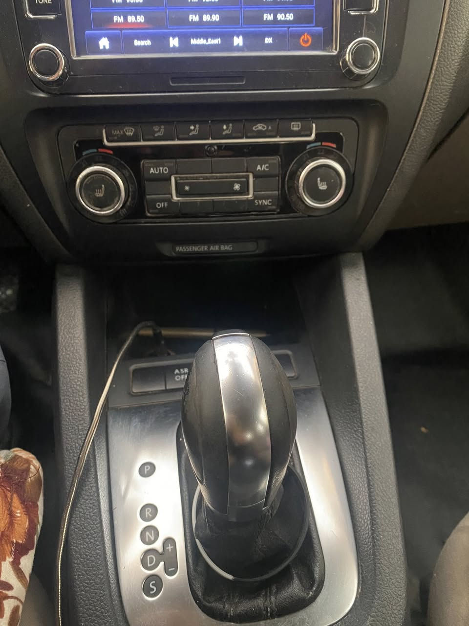 جيتا ١٢ خليجي محرك ٢٠٠٠ طبيعي تبريد قطعتين مكفول من الضرر والصبغ للاتصال ***********
السعر ١١٦ بغداد / علي الصآلح 
تحويل مباشر باي مكان تريد
