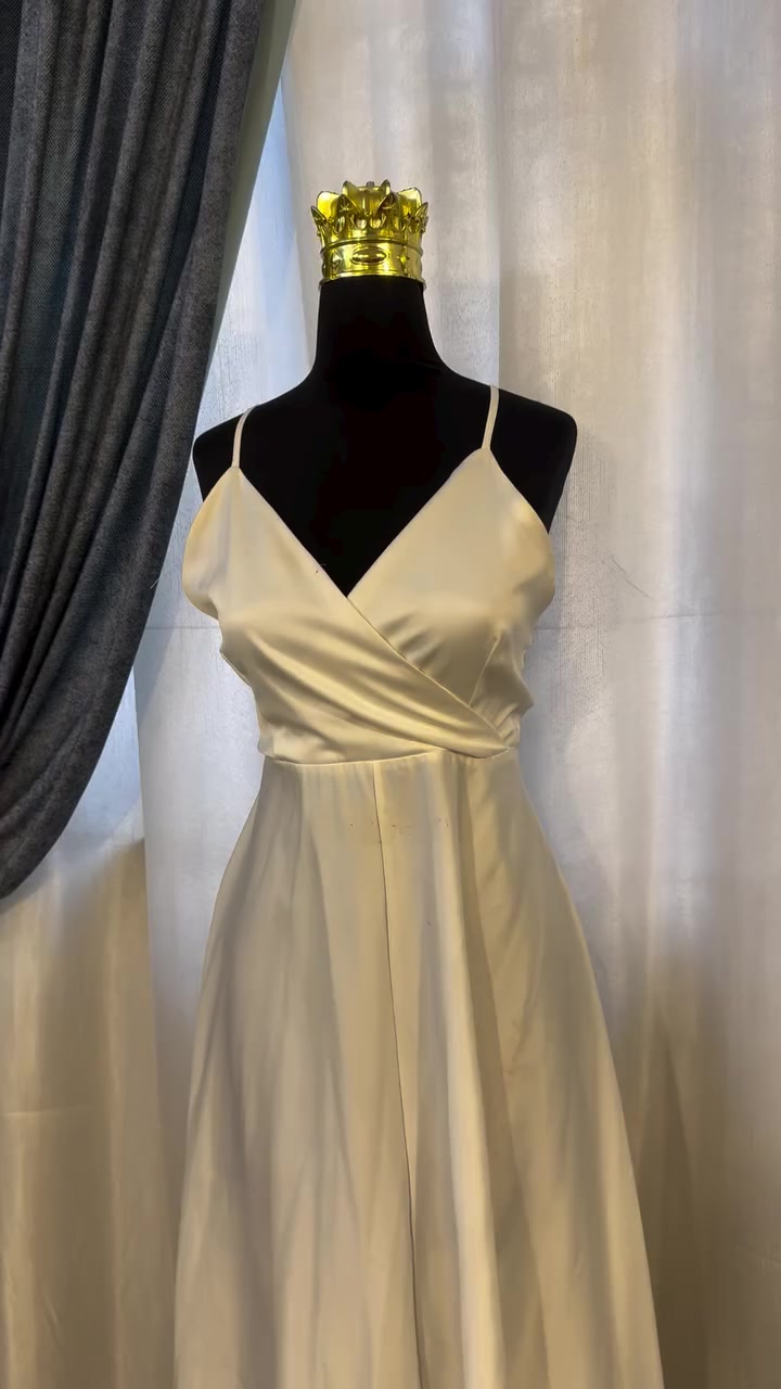 مجموعة فساتين للبيع جديدات


**إذا كنت صاحب هذا الإعلان وتريد حذفه لأي سبب، رجاءا أرسل رسالة إلى الدعم الفني**