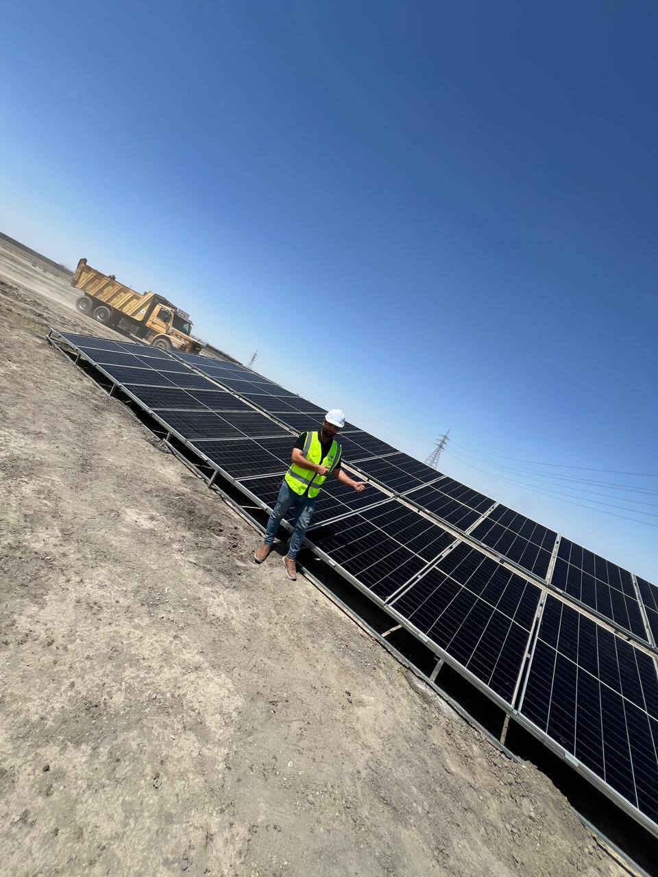 تم بعون الله إنجاز منظومة طاقة شمسية عالية الكفاءة لصالح شركة نفط ذي قار
📍 الشطرة / اللقطيعة
⚡ قدرة التشغيل الفعلية:
🔸 45 أمبير نهاري 🌞
🔸 35 أمبير ليلي 🌙
🧰 تفاصيل المنظومة:
▪️ 24 لوح شمسي LONGi X10 بقدرة 645 واط لكل لوح
▪️ عدد 2 إنفيرتر Deye بإجمالي قدرة 12KW
▪️ عدد 2 بطارية ليثيوم فوسفات الحديد بسعة إجمالية 32KWh
▪️ بطاريات SVOLT الأصلية بعمر تشغيلي يصل إلى 9000 دورة
✨ مميزات النظام:
✔️ تشغيل مستقر وكفاءة عالية
✔️ مناسب للأحمال الكبيرة والاستخدام المستمر
✔️ قابل للتطوير مستقبلاً
✔️ تقليل الاعتماد على المولدات بشكل كبير
📞 مكتب ذوالفقار للطاقة الشمسية
***********
***********
نقدّم حلول طاقة متكاملة بتصميم وتنفيذ مضمون
#الطاقة_الشمسية #ذي_قار #الشطرة #طاقة_نظيفة #حلول_ذكية
