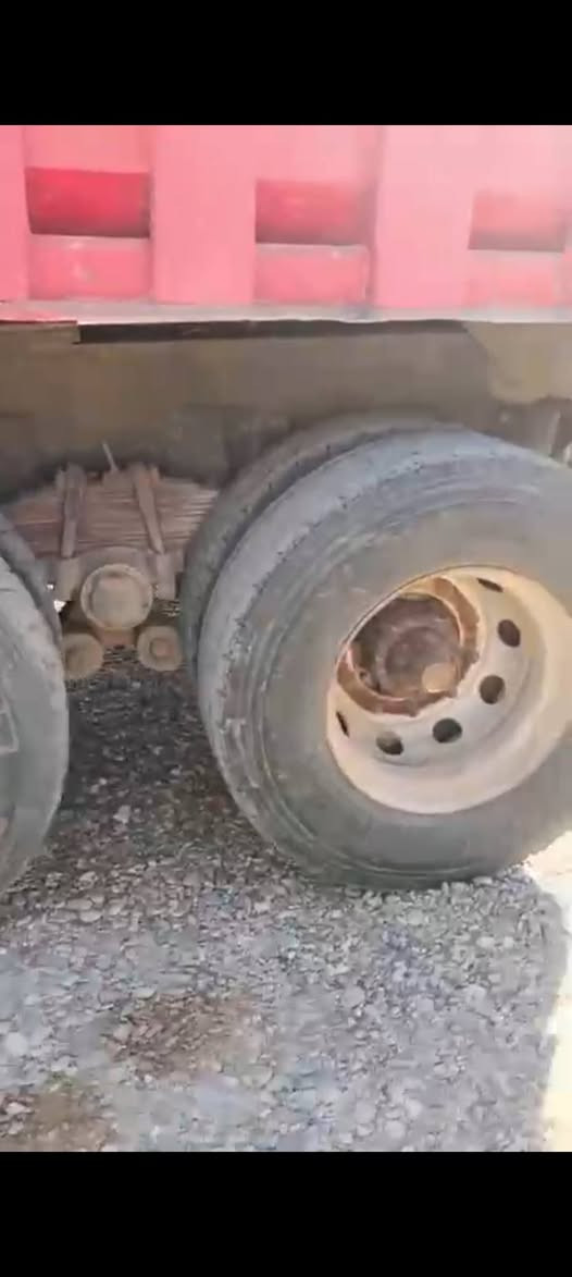 السلام عليكم
سكانيا قلاب للبيع موديل 96
گير 3ب3 
مجموعه سكانيا بلادي خفيف 
شاصي بلادي 
رقم دهوك جديد شرط التحويل 
كير محرك اكسل شاصي شرط 
***********
