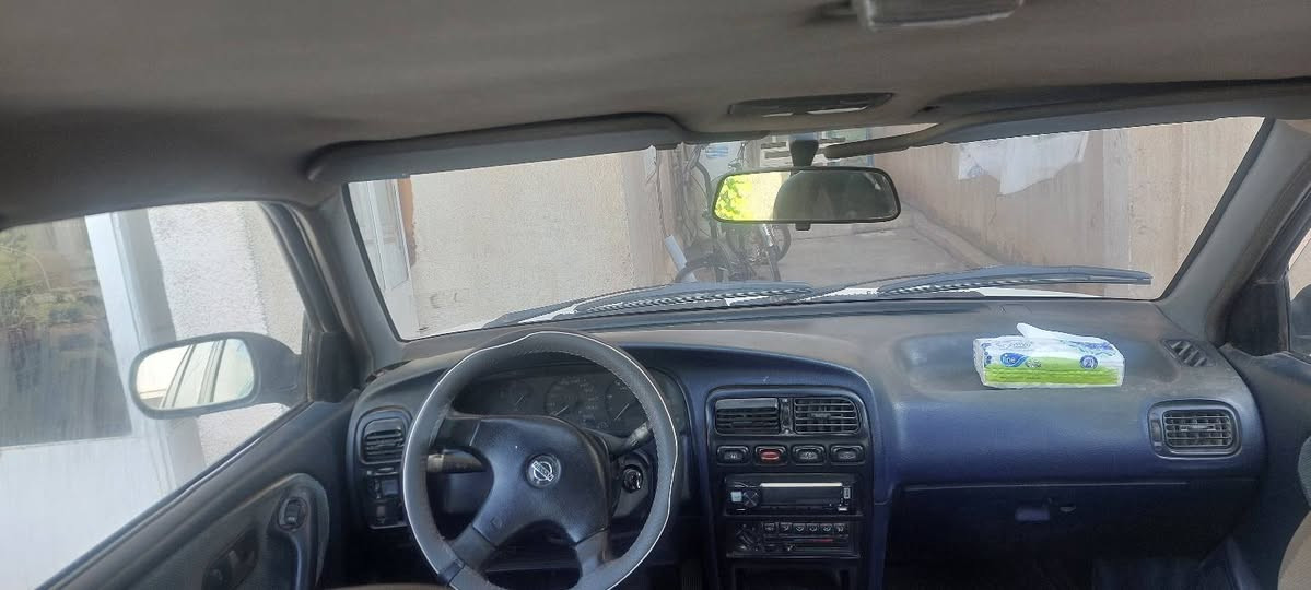 السلام عليكم براميرة موديل 1990 رقم كركوك مشروع وطني صبغ حزام محرك 20 بلادي وبشرط الكير والمحرك والتحويل والغرامات وبيه بطاقة بنزين والسعر مطلوب عليه 40 السيارة ما تحتاج اي مصرف 
***********
