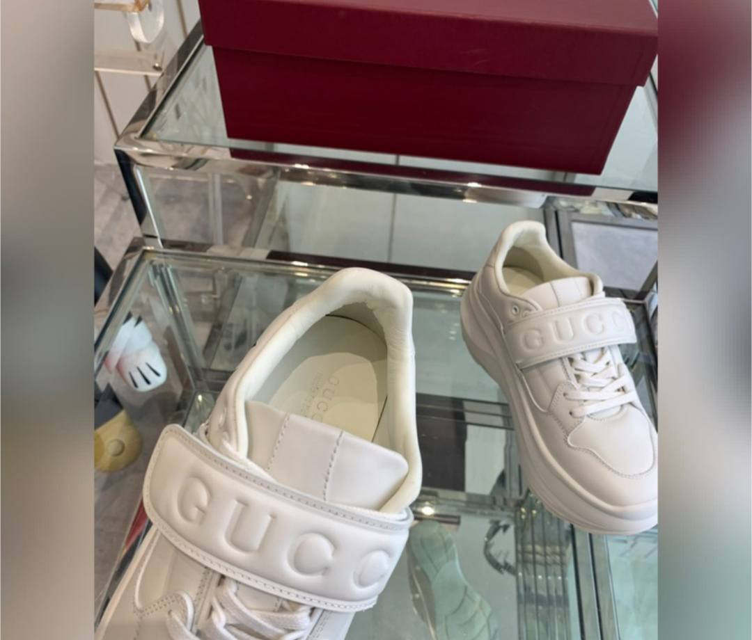 هلو بنات شلونكم هذا اخذته توصيل ماركه معروفه والله اخذته 50 بدون توصيل طلع جبير عليه التاخذه انزل منه كولش حلو وخفيف


**إذا كنت صاحب هذا الإعلان وتريد حذفه لأي سبب، رجاءا أرسل رسالة إلى الدعم الفني**