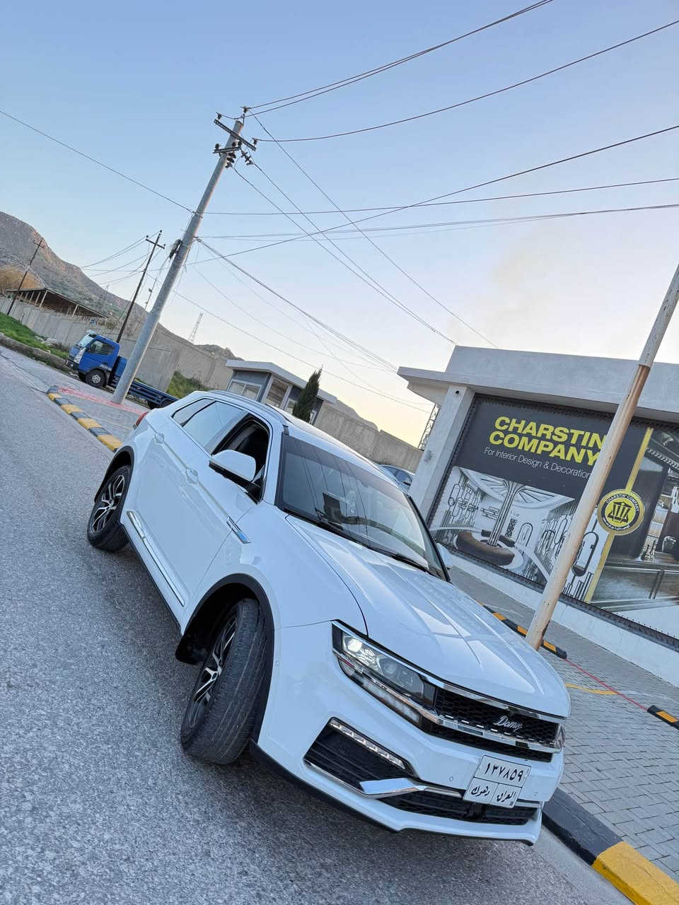 دومي x7 
***********
كير محرك ماسيبوش 
قبات مواصفات 
مكينه 20 توربو
صقف بانوراما
كوشن جلد
كوشن هيتر او خه زن
58 هزارا بريفه جوي
بيي دعم بيي صبخ
قوديك رادار او حساس
تبريد مه ركه زي 
4 كاميرهً
سعر 125 مجال
تحويل بشرت
*********** دهوك, العراق
