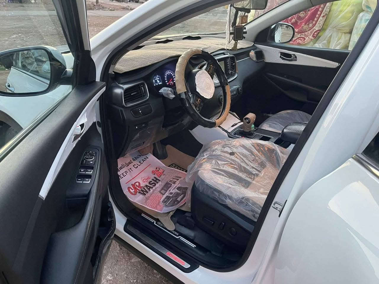 كيا سورينتو (2016)🤍🔥
🚗 وارد خليجي🇰🇼
🔢رقم بغداد

🛠️ فول مواصفات ما عدا بانوراما✅
🚪 بيها بارد باب الجنطة
⚙️ محرك 6 سلندر
📏 الممشى 135

📮 السـعـر ✅ لايك و تعليق يصلك بالخاص 📩

مكان تواجد السيارة: ديالى / مندلي
رقم صاحب السيارة: ***********
الصفحة مكلف بالنشر
