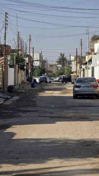 بسم الله إعلان بيت للبيع يعتبر قطعه ارض ال٥كيلو قرب جامع التقوى الفرع الي مقابيل الحديقه مباشر المساحه ٤٦٠متر كل قطعه ٢٣٠ متر طابو صرف تحويل مباشر علمآ البيت مؤجر ٣٠٠  البيت صاير ب الأسواق كلشي قريب منه أستفسار أكثر ***********
