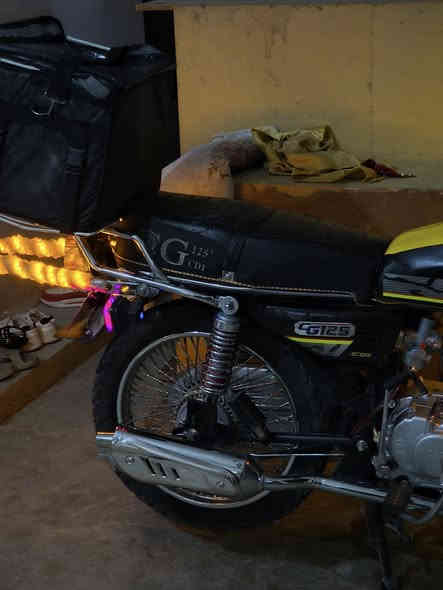 تايكر 24  باب اول وزن ثقيل صالنصه رياضي كهربائيات كلها كامله شلعه ومعدل شرط وما مفتوح شرط 600 قفل
*********** بيع فقط بدون مراوس
