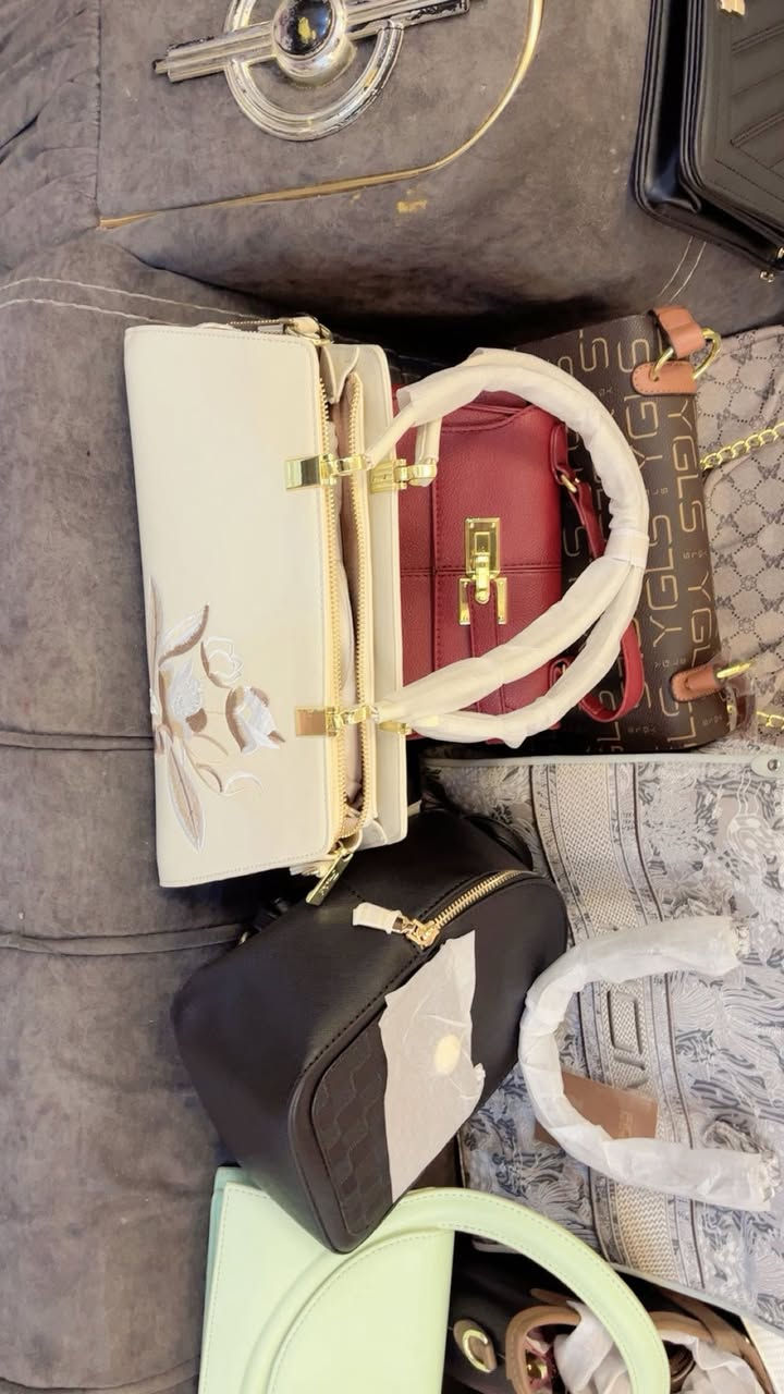 حقائب نسائي الماني جديد غير مستخدم السعر ١٠٠٠٠


**إذا كنت صاحب هذا الإعلان وتريد حذفه لأي سبب، رجاءا أرسل رسالة إلى الدعم الفني**