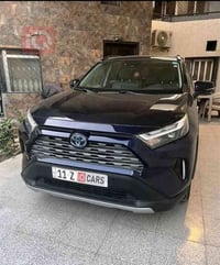 ورحمه الله  Rav4 xle premium 2023 فول مواصفات ماشيه ٦٣ الف كيلو  السيا...