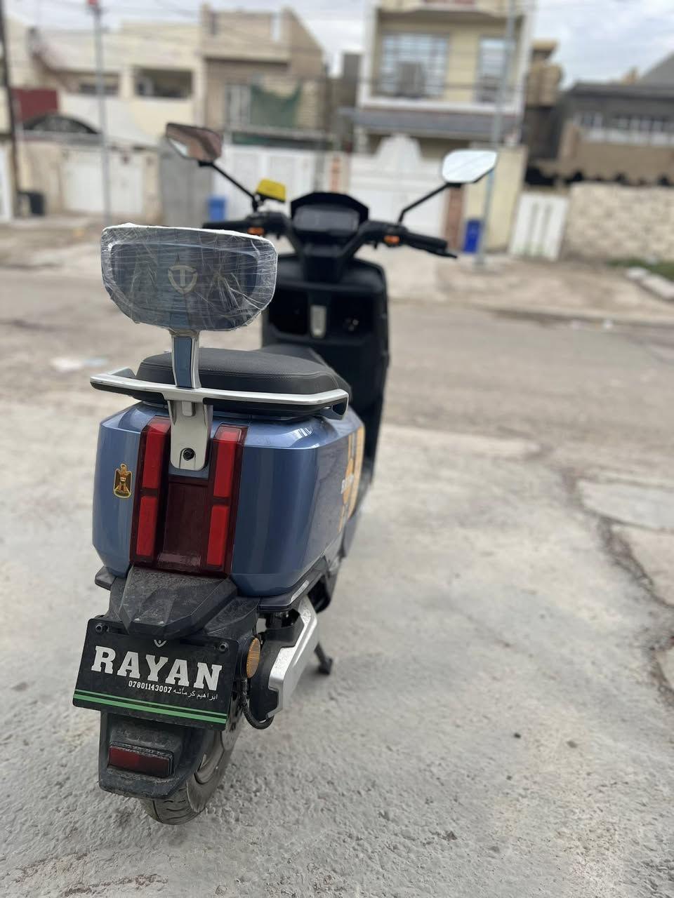 السلام عليكم 
للبيع دراجه ريان وحش كون دراجه بعدها زيرو طك جيس اي نقص ما بيها بطاريات 6 مصطرة 39 امبير التيلج ملف 2000 دراجه طلقه شلعه ومعدل قويه تمشيك بل شحنه وحدة 75 كيلو متر دراجه ماشيه 75 كيلو فقط لايتات اشاير عالي ناصي رماش كله شغال و عل فحص بصمه تجي بلوتث كلشي بيها دراجه مزوعه واصفات 
عنوان بغداد العامريه شراي ***********
