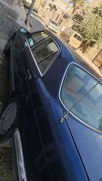 رئاسي مكينه بلاد موديل 87 رقم بغداد السعر 60وبيها مجال تلفون ***********
