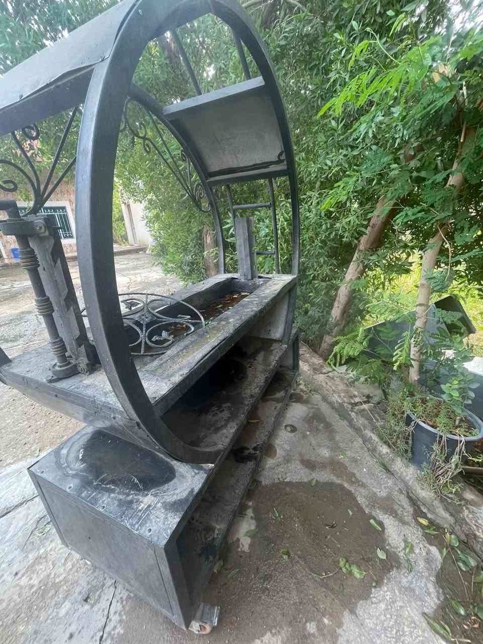 شوايه كص للبيع بسعر مناسب استفسار أكثر خاص ***********
