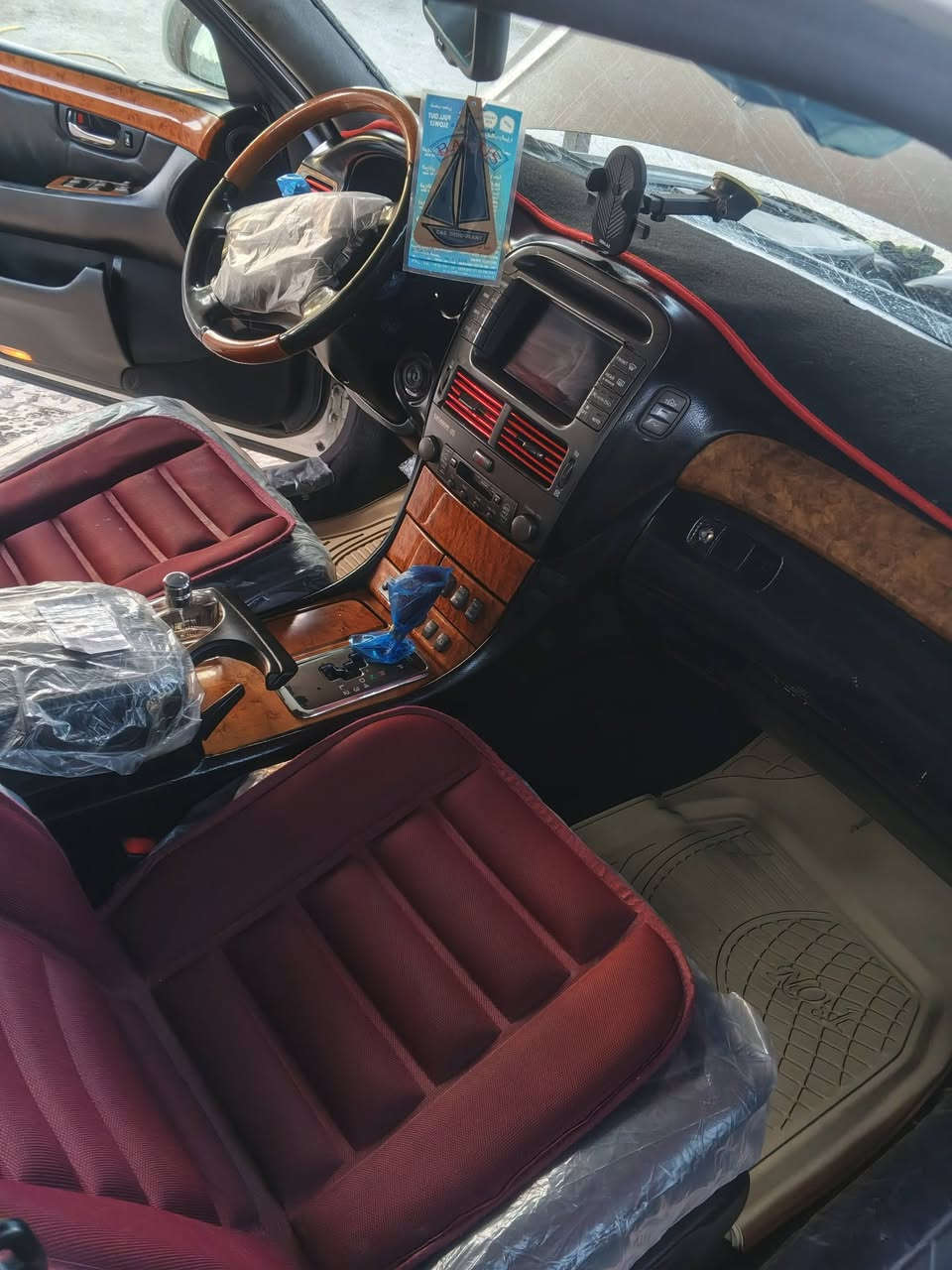 السلام عليكم الكزز مديل 2002 سياره فول وجاهزه من كلشي جاهز سعر 100 وذا مراوس هم عادي مكان سياره الحله سياره تدفه تبريد كله شغال  وكاله فقط استفسار خاص مكينه 8 🛫


**إذا كنت صاحب هذا الإعلان وتريد حذفه لأي سبب، رجاءا أرسل رسالة إلى الدعم الفني**