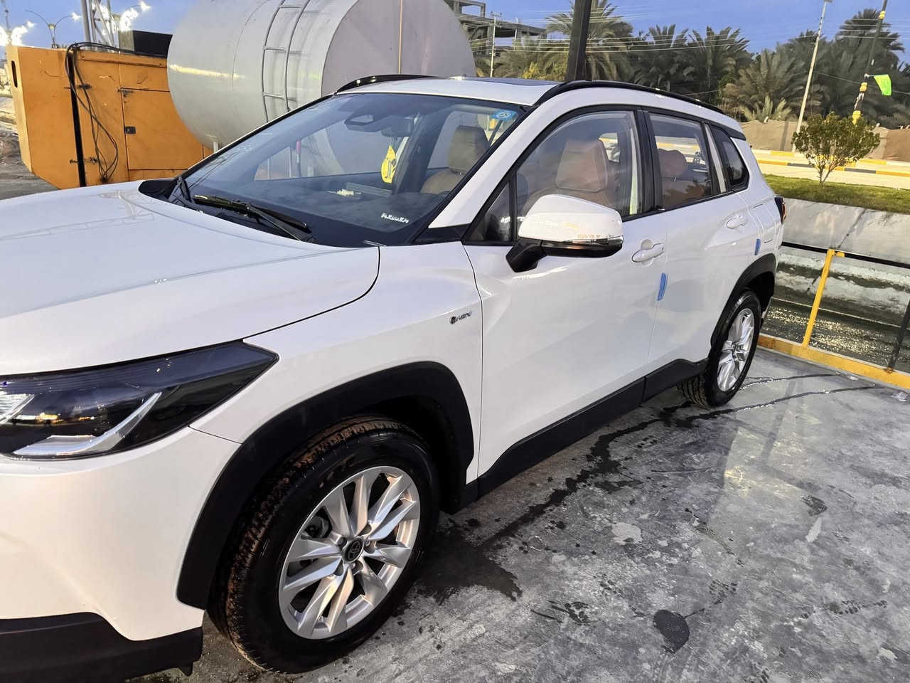 كورلا كروس للبيع موديل ٢٠٢٥ داخل مخملي الضربه بارد بباب السايق كما في الصوره الموجوده السعر ٢٥ مليون قفل الرقم***********
