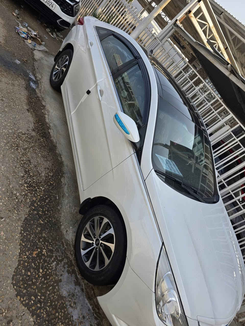 سلام عليكم سوناته للبيع 2011 السياره احله من الصوره كفاله عامه عده شويه صبغ بل بنيد مكينه قبل 10 ايام من شديته بل جيس تخم تاير جديد كير كفاله اسياره خير من الله مكان حله رقم المبايل ***********
