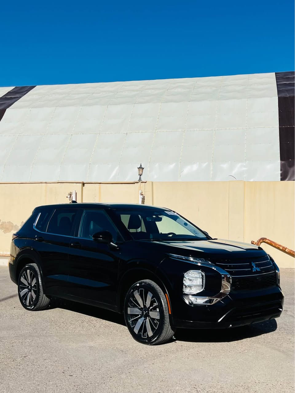 2025 SE MITSUBISHI OUTLANDER, BLACK EDTİON 🔥🔥
موديل 2025  شكل جديد                                               SE سعر بلاش 194 ورقة و مجال 
‎عدد الأميال :26.000 ميل  
مواصفات : 5كاميرا صندوق شفت كشن هيتر كهرباي
7 راكب 7 نةفةرية  شكل جديد 
‏‎حجم سلندر :  4 سلندر - 2500  
ضرر: فقط دعامية بدون سبخ بدون أرباك پةرةشوتي نةپةقيون هيج بوياخي نية ئوتوموبيلةكة 
رقم : سيارة رقم موقت شرت ترقيم اربيل دهوك سليمانية ب كيفك 3 مانگي خوي لةگةل داية 
‎من المعلومات الرجاء التصل علي وتس اب
                                                                                   ***********☎️‎واتساپ كورةك موجودة صابركارس تيجارة للسيارات✅ أربيل, العراق


**إذا كنت صاحب هذا الإعلان وتريد حذفه لأي سبب، رجاءا أرسل رسالة إلى الدعم الفني**