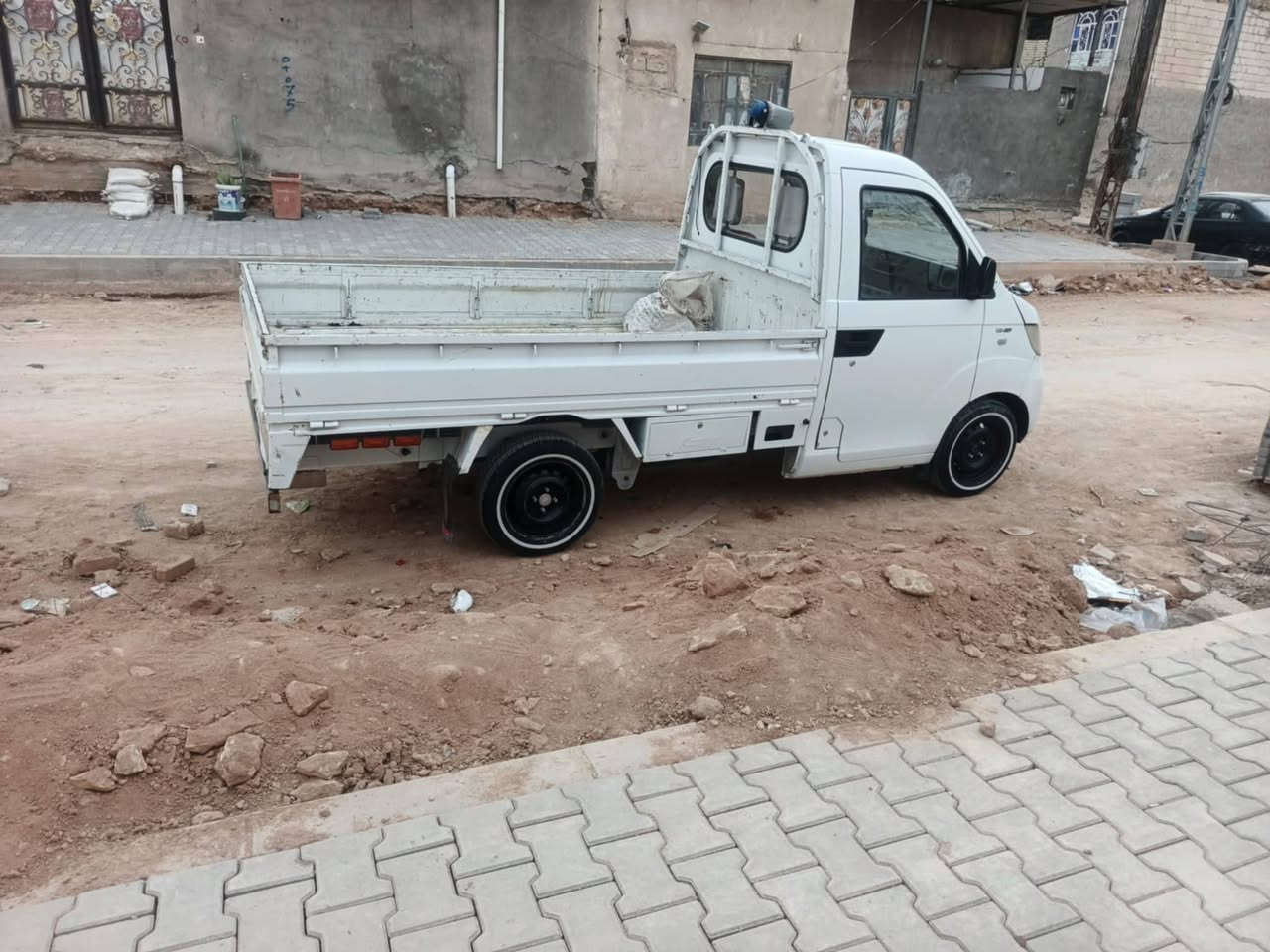 سلام عليكم 
كيه شيري واحد طن سياره جديده مكينه كير حداديه تبريد ثلج  شوفت عينك راعيه يريد مداور مكاني نجف السعر ٤٠ اني مكلف بل نشر خابر عل رقم ***********
