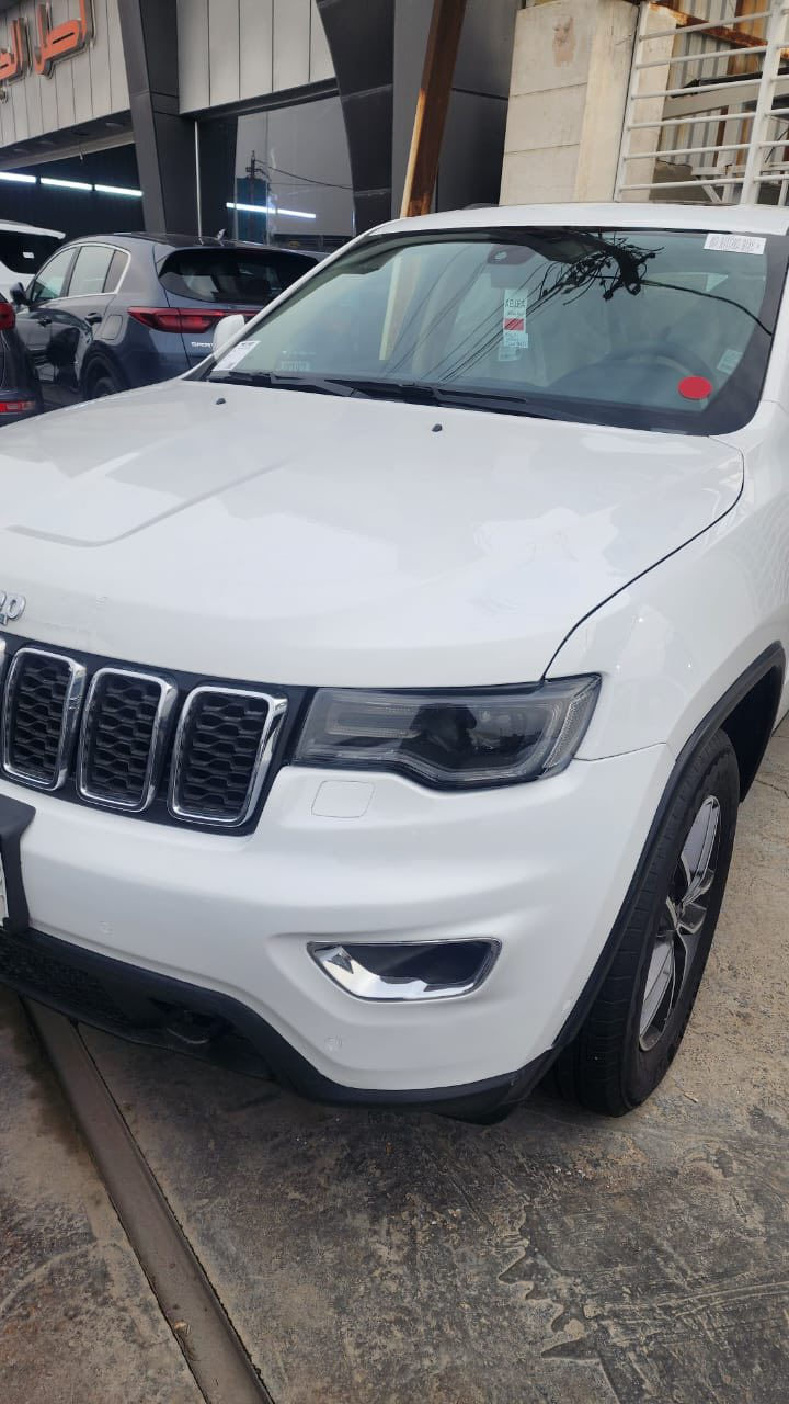 جيب لمتد خليجي موديل 19 فول مواصفات بدون حادث وبدون صبغ بيها بارد تصليح بكرت
السعر 250 ورقه 
***********
