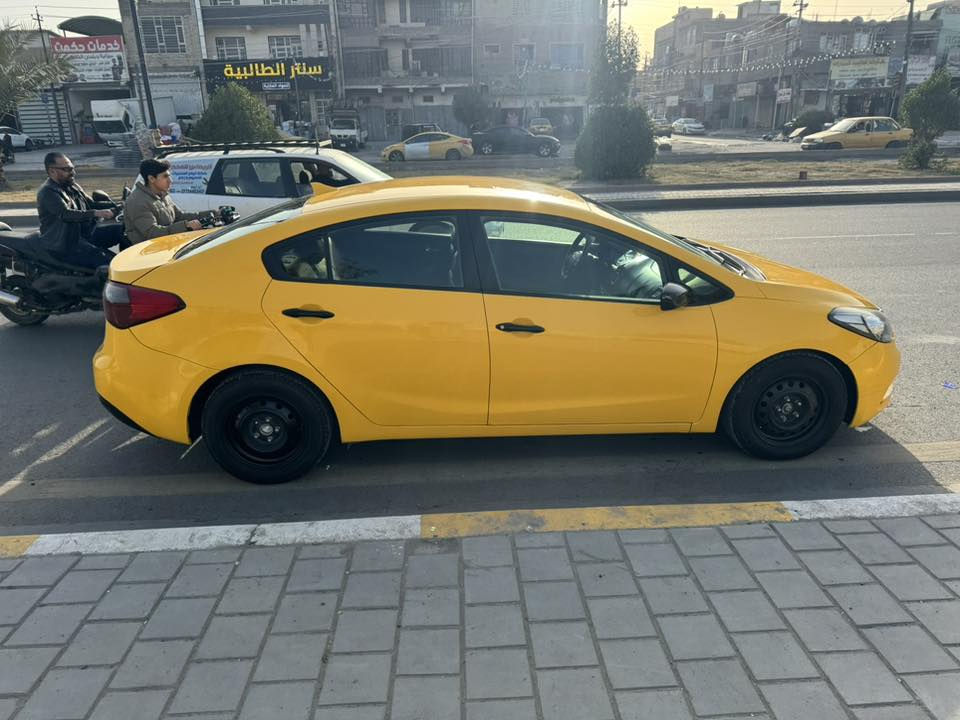 السلام عليكم كيا فورتي وارد امريكي
موديل 14 سياره حداديه جديده منظومه تبريد نهايت الصيف 

شديته جديدة

سياره بسمي كير مكينه حداديه تراي السياره خير من الله مابيه 

نقص ابد

حادث السيارة جاملغ امامي ايمن بدون دواخل 

مكان السياره بغداد الطالبيه 

رقمي *********** سعر السياره 105
