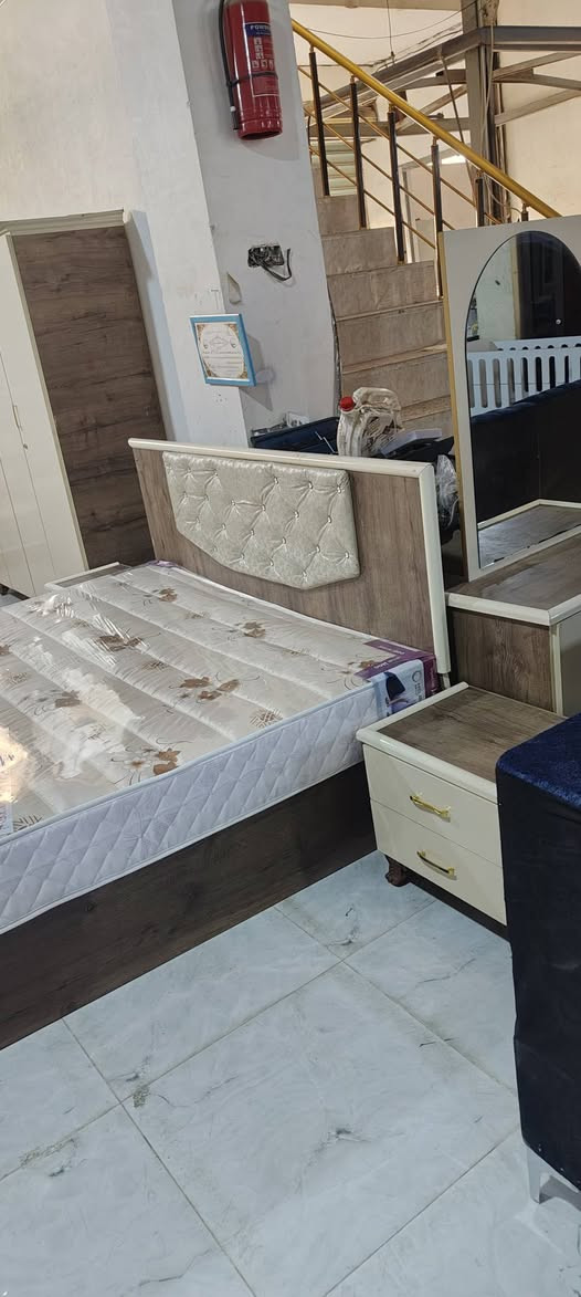 غرفة نوم 350جديد مستعمل نضيف ***********
