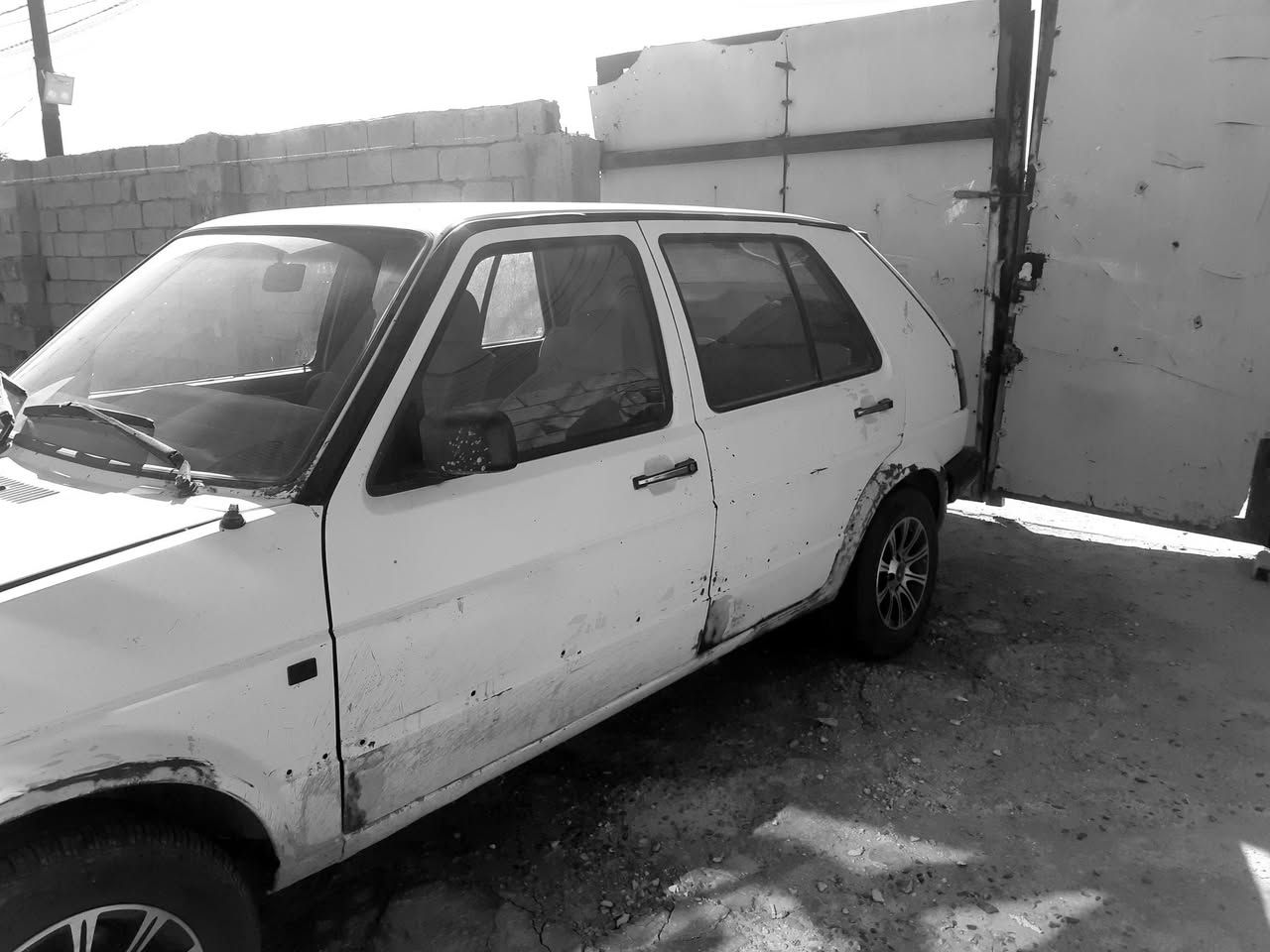 سلام عليكم سيارة كولف عضم  1993 سعر ١٧ موبايل ***********
