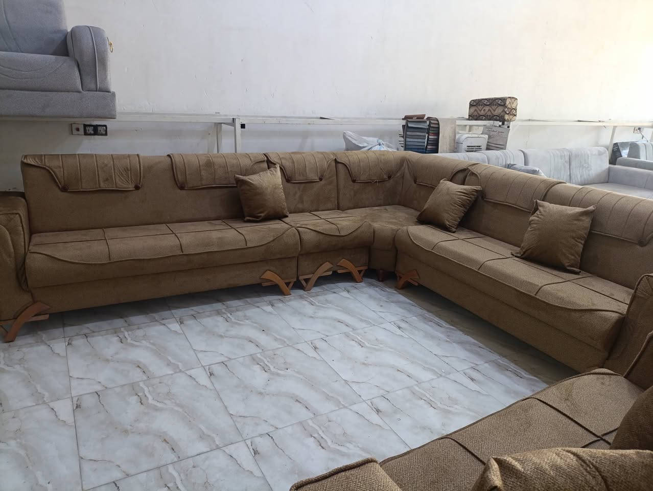 تخم كورنر تزكام سفنج تركي قماش تركي خشب قاعده بلاويد اسود 10مقعد 5قطع يتوفر في معرض التساهل للأثاث المنزلي عنوان . الشطرة - فتاحيه. طريق ال عواد - قرب اسواق رؤوف - مجاور مستشفى الامل . لطلب والأستفسار. 
*********** واتساب  
*********** واتساب
