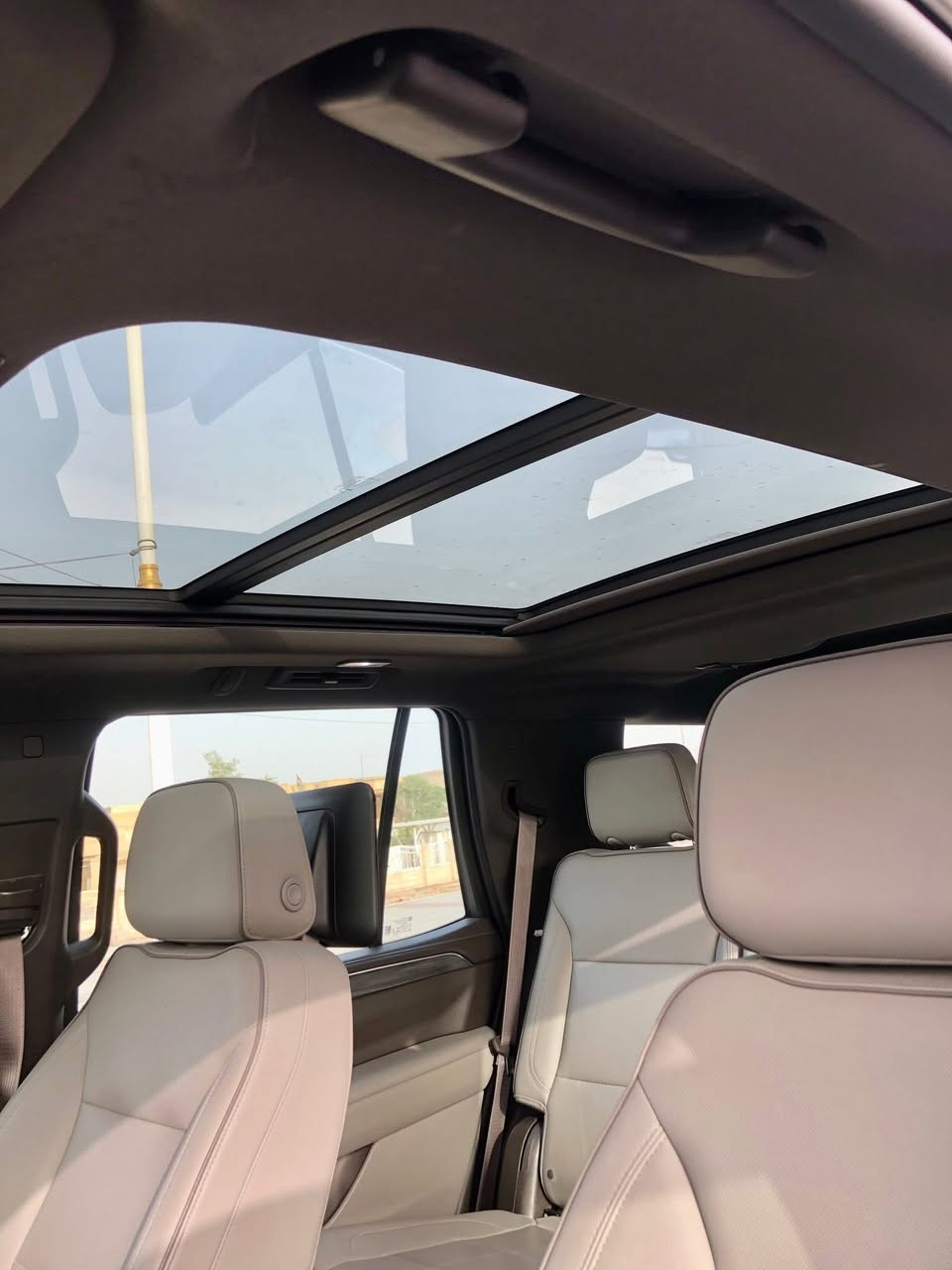 للبيع  فقط موديل فول فول  2023 سعر مناسب
السعر 488 ورقة 

يوكن SLT 2023 مكينة 5300 المرغوب فول مواصفات 

شاشات خلفية بانوراما 4 كامرات 360 درجة
نقطة عمياء تحديد مسار 

كشنات جلد تدفئة وتبريد صندوق كهرباء   
مكفولة من الصبغ والتبديل والبارد 
ماشية 120  الف كيلو سيارة تخم تاير كلة جديد 
رقم بغداد جديد  تحويل ثاني يوم باسمي السيارة 

مكان السيارة بغداد 

للاتصال *********** رجاء موشراي لاتخابر
