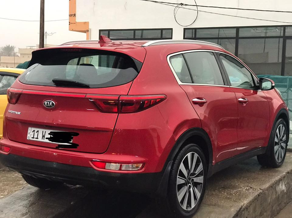 السلام عليكم 
سبورتج 2017 خليجي للبيع 
ماشية 90 ألف كم 
رقمها بغداد دولي بسمي  
السونار بالمنشور السيارة بيها رصعة بداية القمارة بسيطة جدا مؤشرة السيارة بدون صبغ وبدون تبديل 
مكانها ديالى التحرير 
170 وبيها مجال 
للاستفسار الاتصال على ***********
